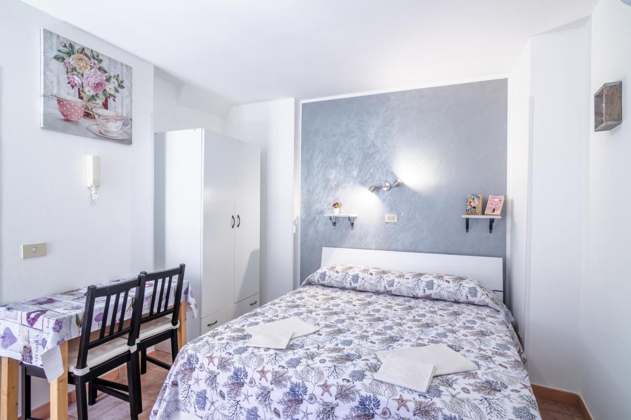 Luna Apartment เชฟาลู ภายนอก รูปภาพ